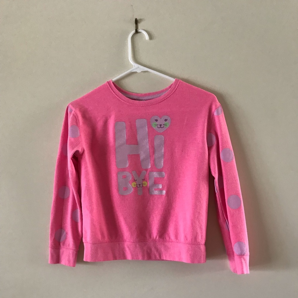 A bright pink sweatshirt 🌸